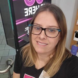 Meet your Posher, Nikki